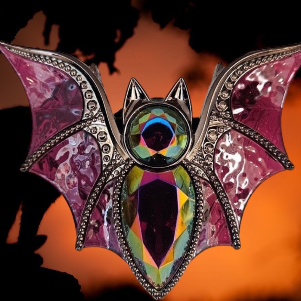 Halloween Bejeweled Bat Wallflower Lights Up. ITS BEAUTIFUL! π¦